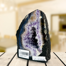 Load image into Gallery viewer, Amethsyt Cave (1.54kg)