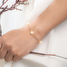 Load image into Gallery viewer, Pearl (Stainless Steel Chain Bracelet)