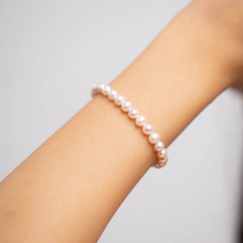 Load image into Gallery viewer, Freshwater Pearls Crystal Chain Bracelet