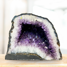 Load image into Gallery viewer, Amethsyt Cave (33kg)