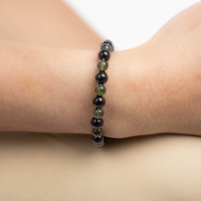 Load image into Gallery viewer, Green Rutile x Black Agate Crystal Bracelet