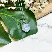 Load image into Gallery viewer, Rainbow Moonstone Heart S925 Necklace