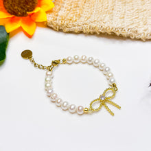 Load image into Gallery viewer, Freshwater Pearls Ribbon Charm Crystal Chain Bracelet