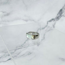 Load image into Gallery viewer, Freshwater Pearl Sterling Silver Ring
