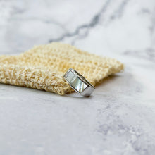 Load image into Gallery viewer, Freshwater Pearl Sterling Silver Ring