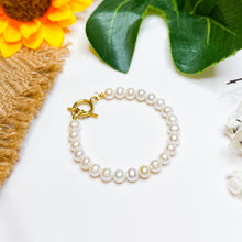 Load image into Gallery viewer, Freshwater Pearls Crystal Chain Bracelet