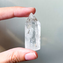 Load image into Gallery viewer, Clear Quartz Tower