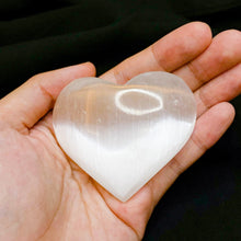 Load image into Gallery viewer, Selenite Heart Stone