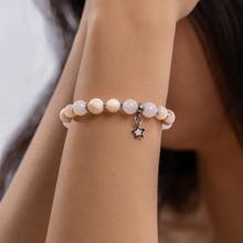Load image into Gallery viewer, Vanilla Cream (White Jade, Mother of Pearl, Cream Trochus) Crystal Bracelet
