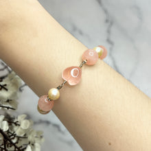 Load image into Gallery viewer, Rose Pearl Magnetic Crystal Bracelet (Rose Quartz, Pearl, Gold Clover Charm)
