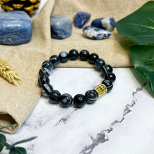 Load image into Gallery viewer, Eye Agate (Gold Plated Abacus) Crystal Bracelet
