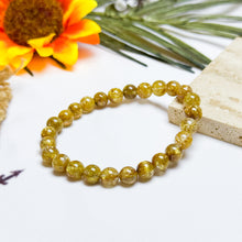 Load image into Gallery viewer, Collector&#39;s Grade (Grade 5A AAAAA): Gold Rutile Crystal Bracelet
