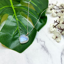 Load image into Gallery viewer, Rainbow Moonstone Heart S925 Necklace
