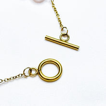 Load image into Gallery viewer, Mini Rosy Snow (Rose Quartz, Icy White Jade) Chain Crystal Bracelet

