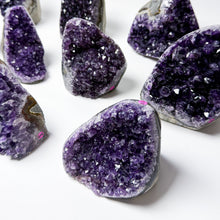 Load image into Gallery viewer, Amethsyt Druzy Caves From Uruguay
