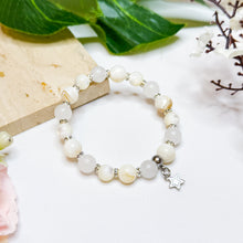 Load image into Gallery viewer, Vanilla Cream (White Jade, Mother of Pearl, Cream Trochus) Crystal Bracelet
