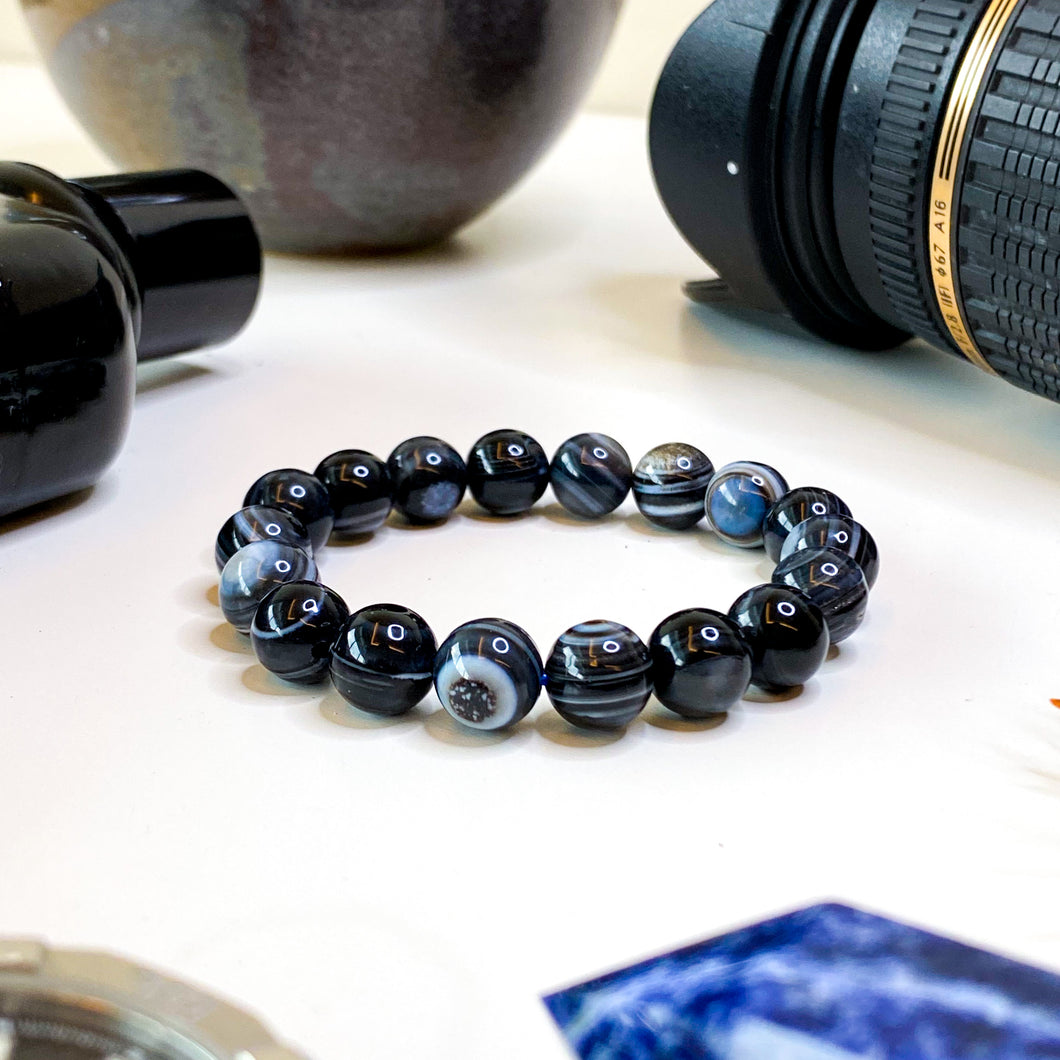 Black Eye Agate, Hematite, Onyx Bracelet at Jewel Shapes